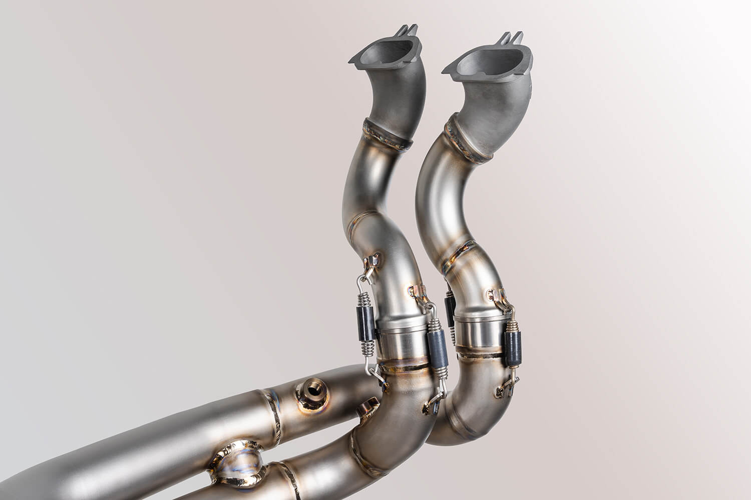 Sistema de escape completo Spark de titanio para Ducati Panigale V4/S (2025) GDU8854T 