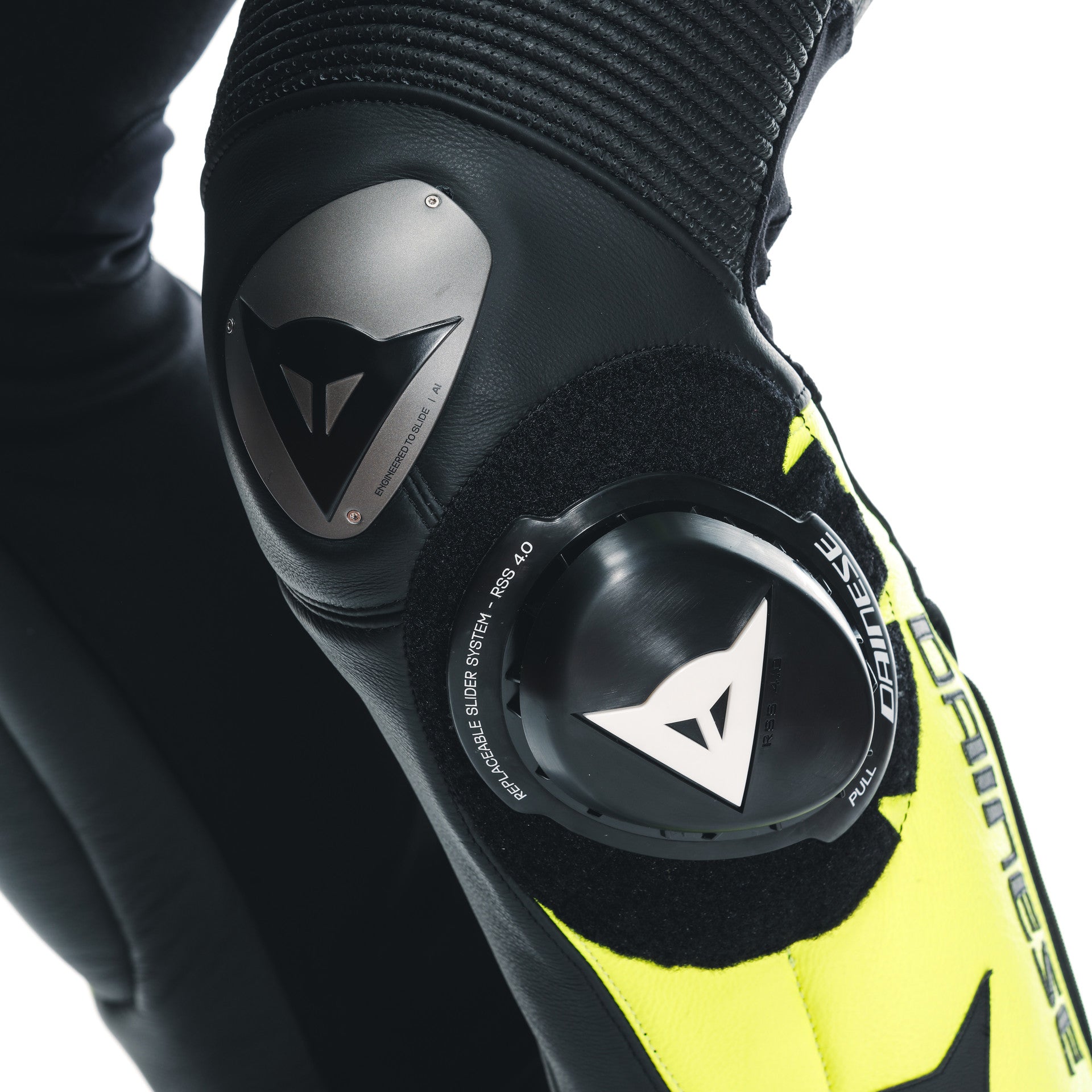 Dainese Misano 3 D-AIR® Mono de cuero – Traje de carreras con airbag perforado | Hombre | Negro/Amarillo neón 