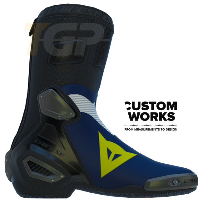 Botas de moto de competición y asfalto Dainese Axial 2 Air Racing | Hombre | Yamaha Azul / Blanco / Amarillo Flúor | Custom Works 