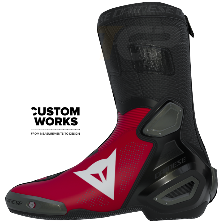 Botas de moto de carreras y calle Dainese Axial 2 Air Racing y Nicolò Bulega Replica 2026 | Hombre | Dainese rojo / blanco | Custom Works 