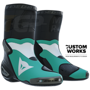 Botas de moto de carreras y carretera Dainese Axial 2 | Hombre | Azul mar de Cerdeña / Blanco | Custom Works 