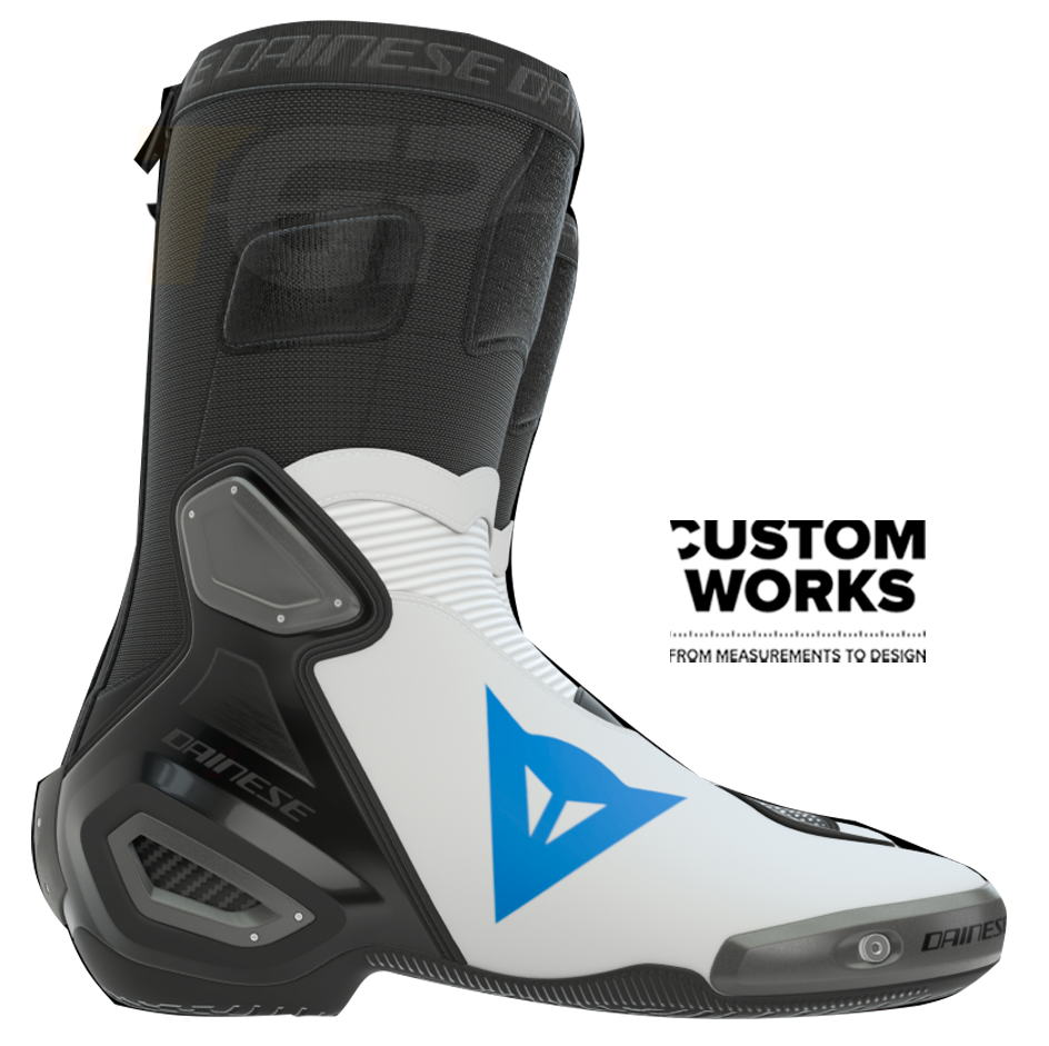 Botas de moto Axial 2 Racing y de calle Dainese | Hombres | Blanco / Cielo | Custom Works 