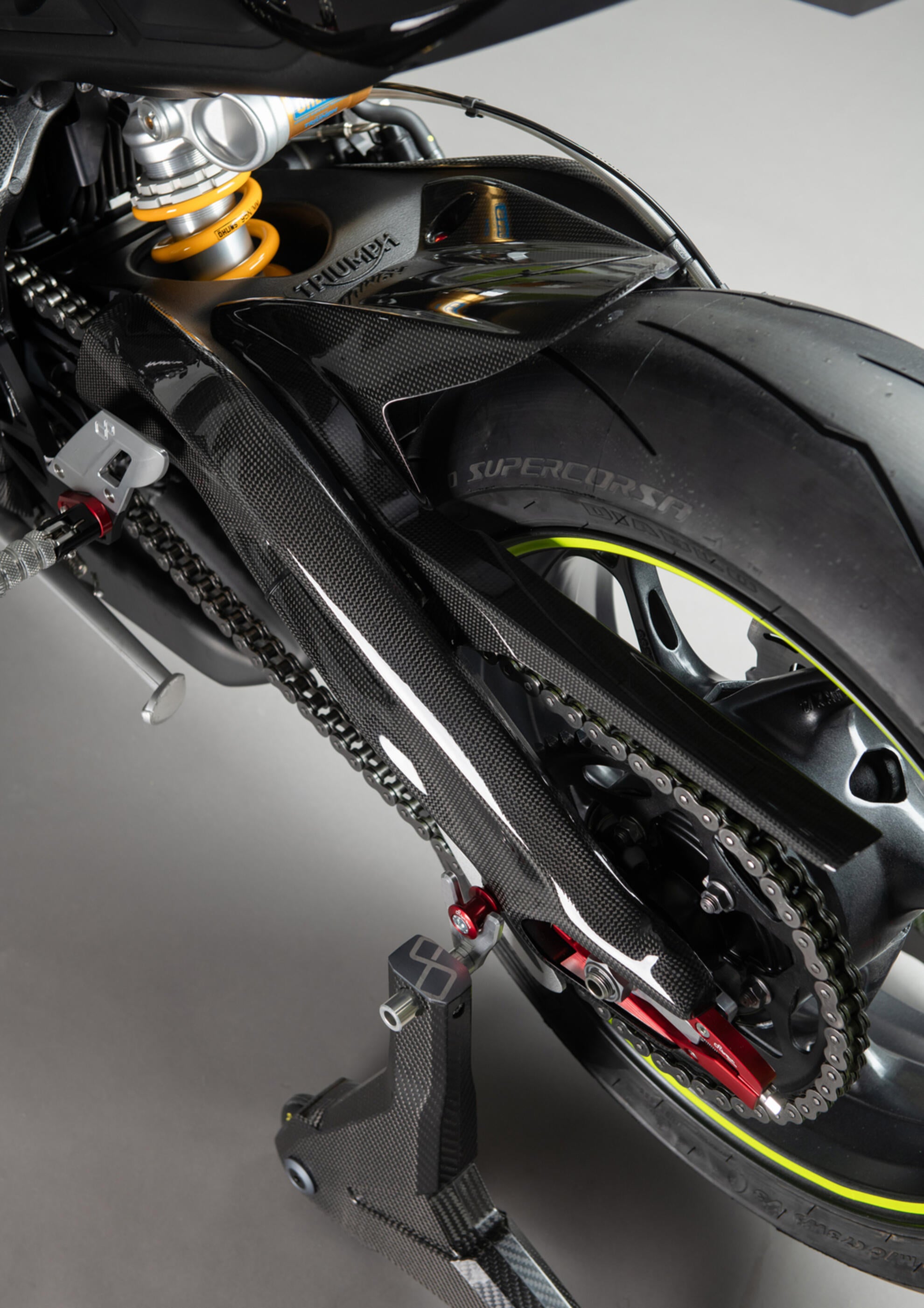 Guardabarros trasero de carbono LighTech Triumph Street Triple 765 S / R / RS / Moto2 (17-25) CART2420 