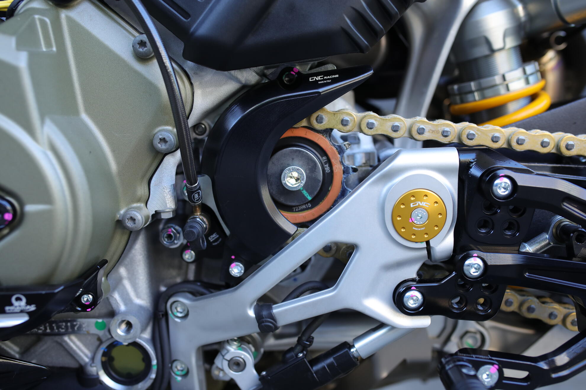 Cilindro de embrague CNC Racing Ducati Panigale V4/S (2025) AF601 