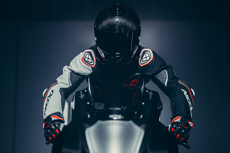 IXON Demonio mono Mono de cuero – Mono de competición perforado | Hombre | Negro/Blanco/Rojo 