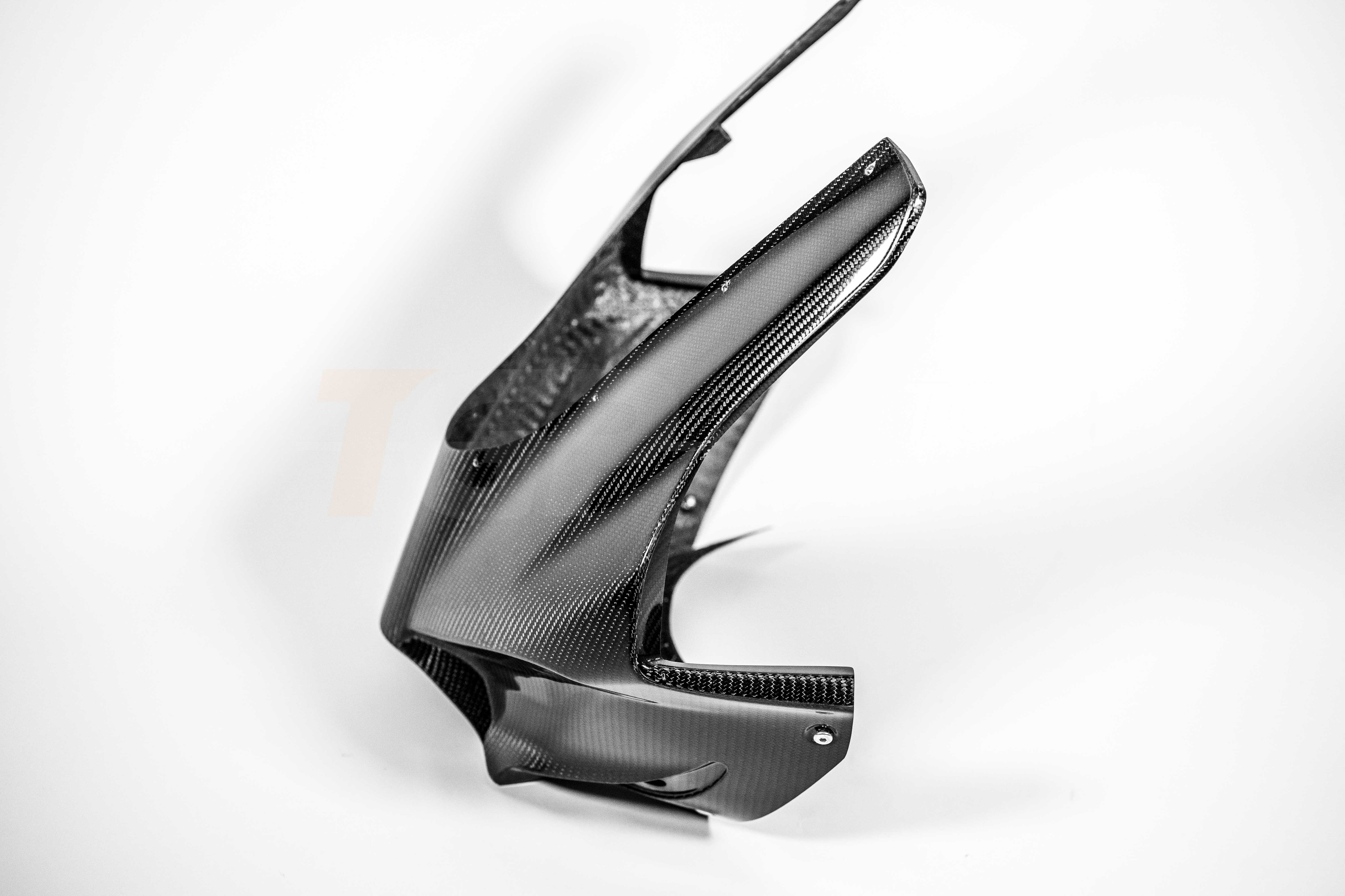 Carenado delantero 200 g de carbono AP Carbon Line para Ducati Panigale V4 R (2026) 