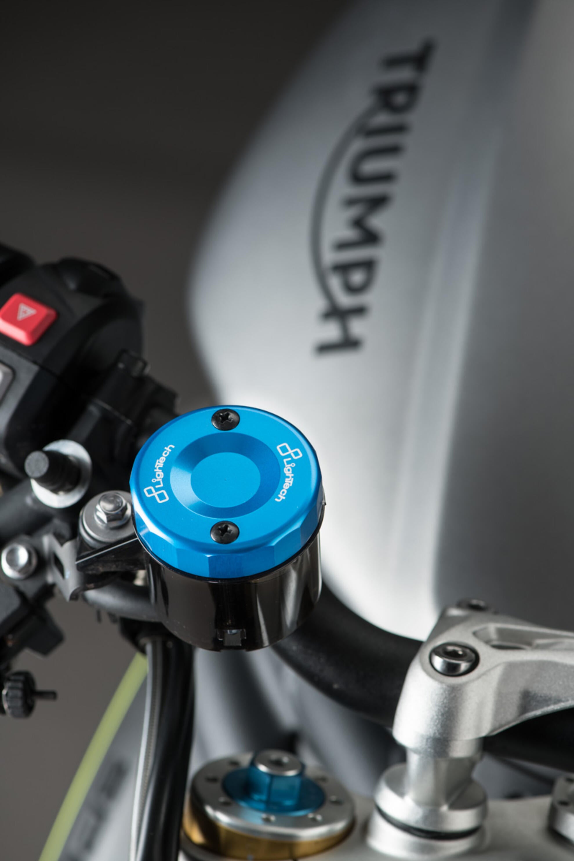 Tapa del depósito de expansión delantero LighTech Ducati Panigale V2 955 (20-24) FBC04 