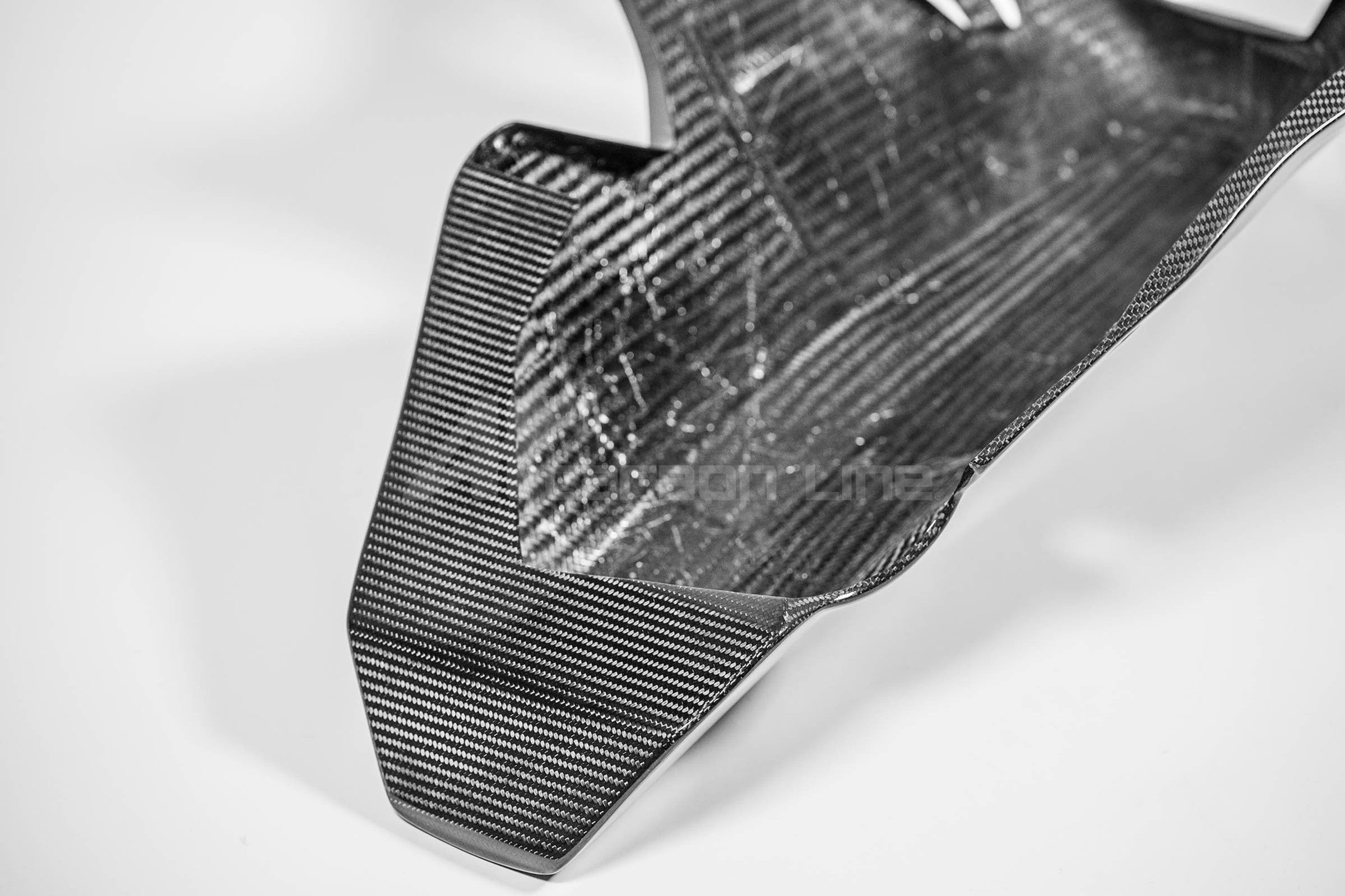 Spoiler de bicho 200g AP Carbon Line Honda CBR 1000 RR-R SC82 (20-23) 