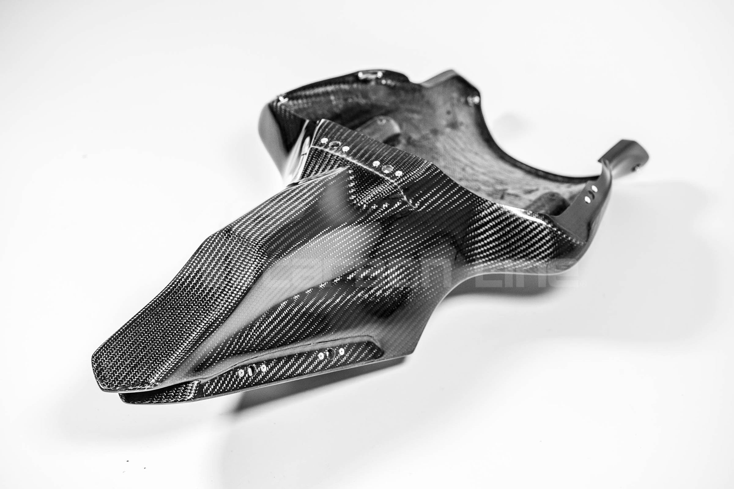 Carenado trasero 200 g AP Carbon Line Yamaha YZF-R1/M RN65 (20-26) 