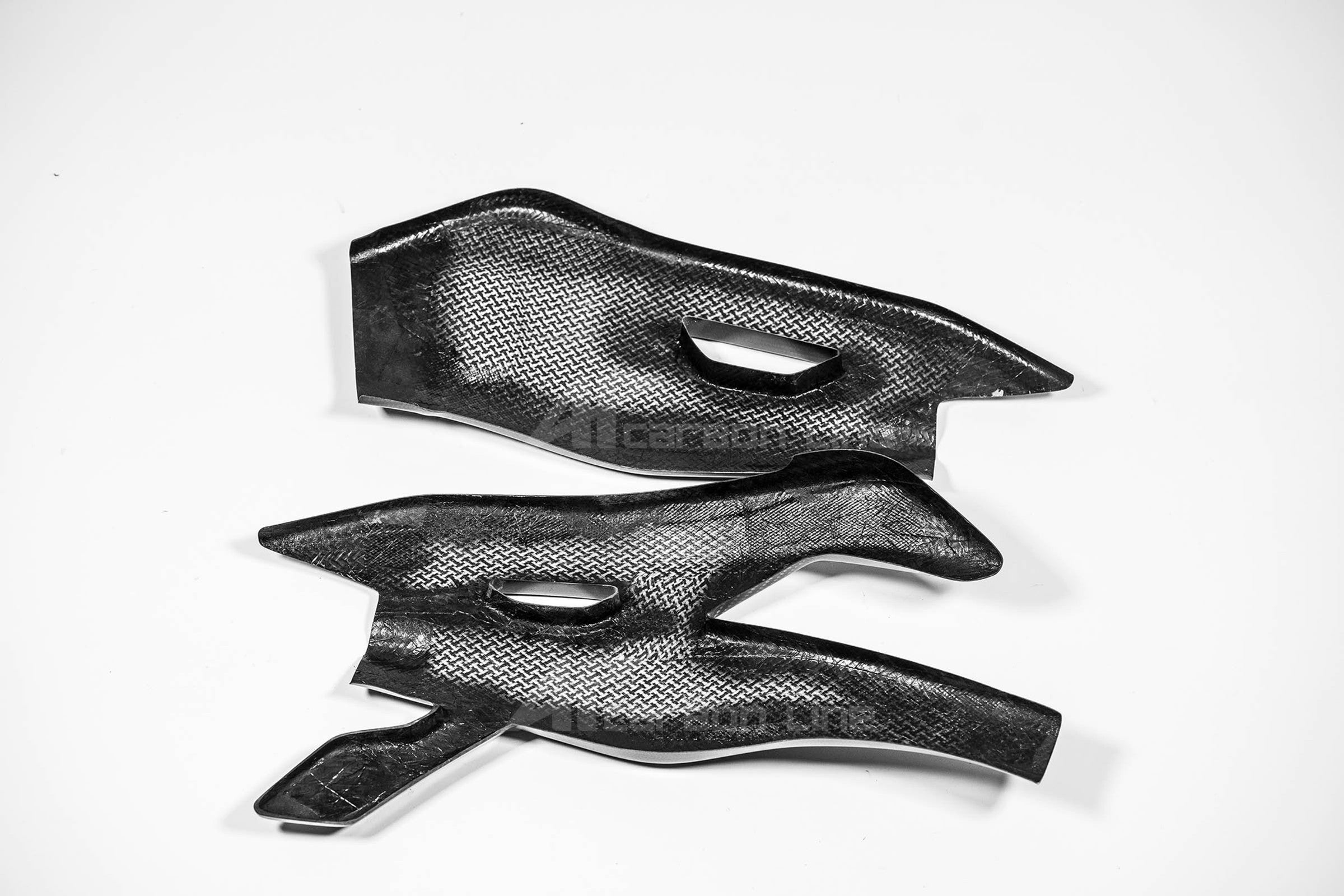 Cubrebasculantes 200 g AP Carbon Line Yamaha YZF-R1/M RN32, RN49 y RN65 (15-26) 