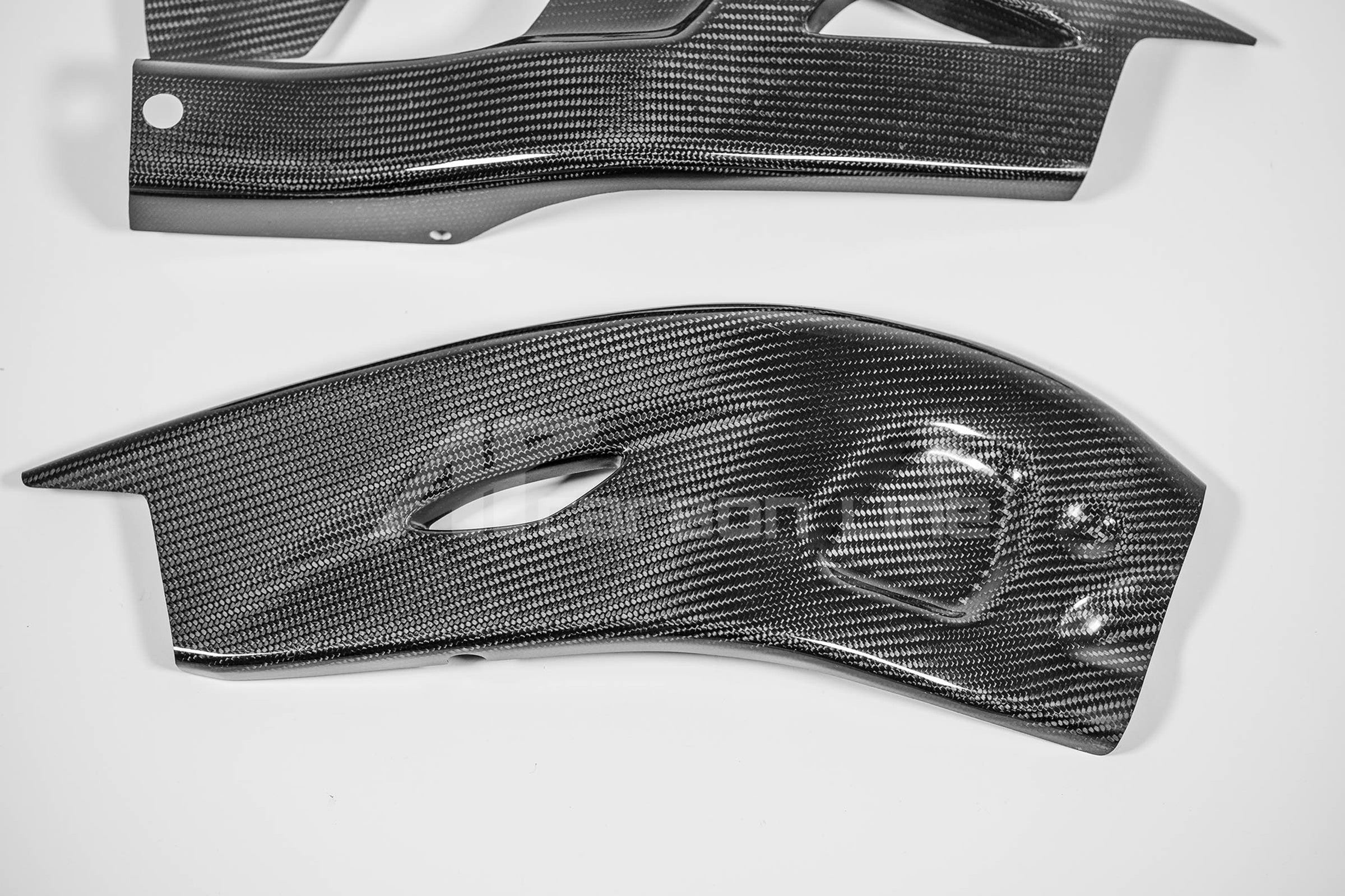 Cubiertas de basculante 200g AP Carbon Line Honda CBR 1000 RR-R SC82 (20-25) 