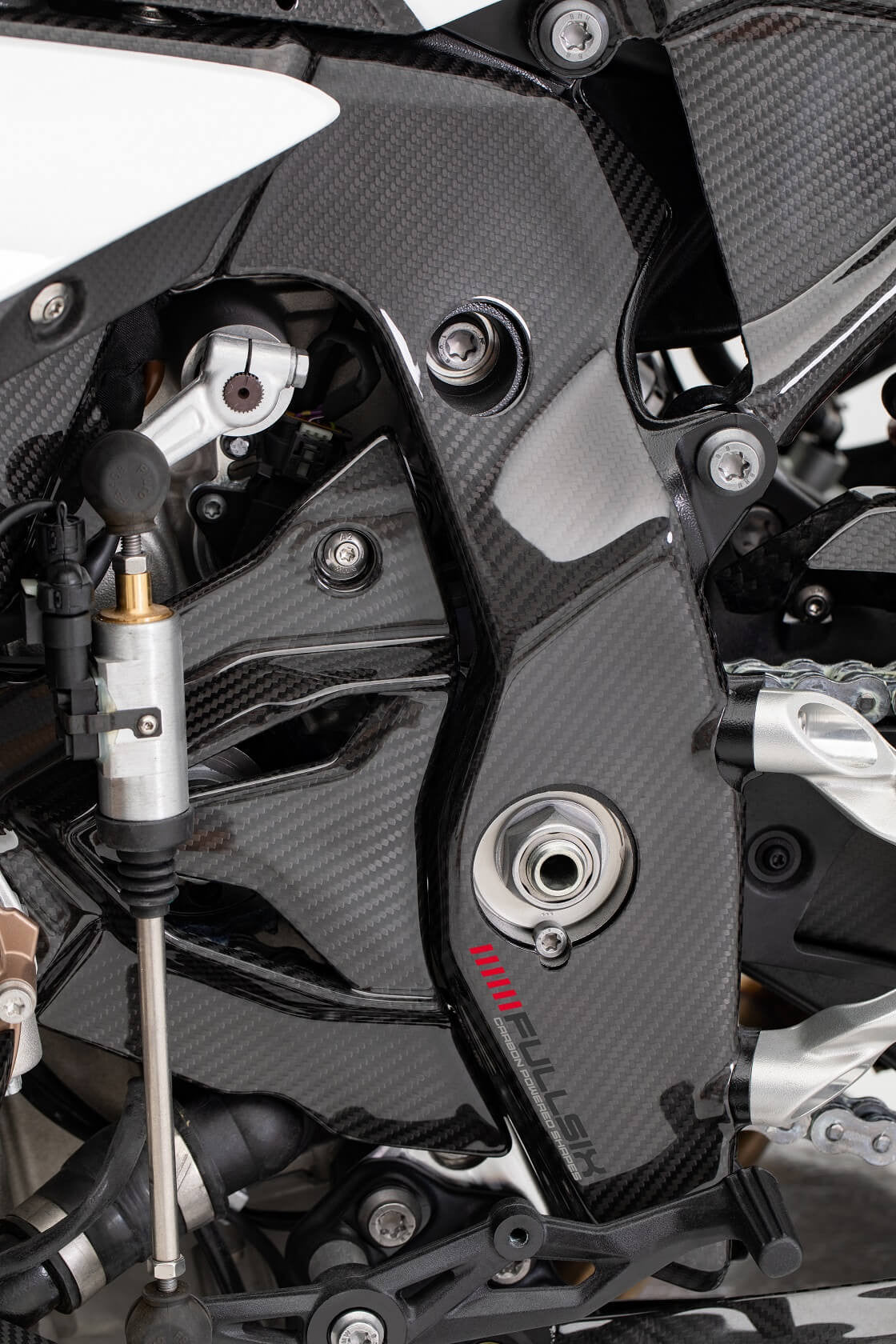 Cubierta de piñón de carbono Fullsix BMW S1000RR K67 (19-25) 